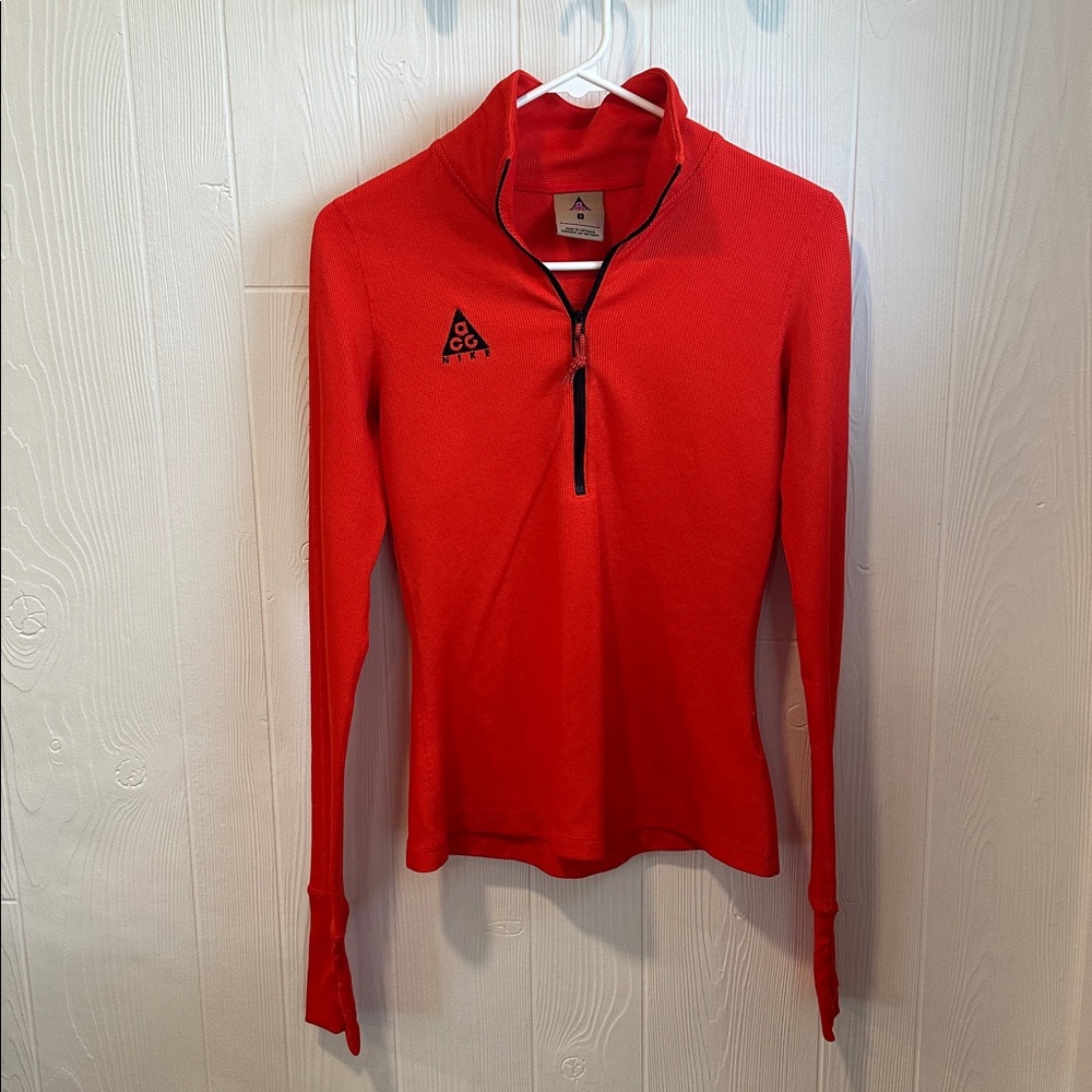 Nike ACG Red/Orange Quarter Sleeve Top